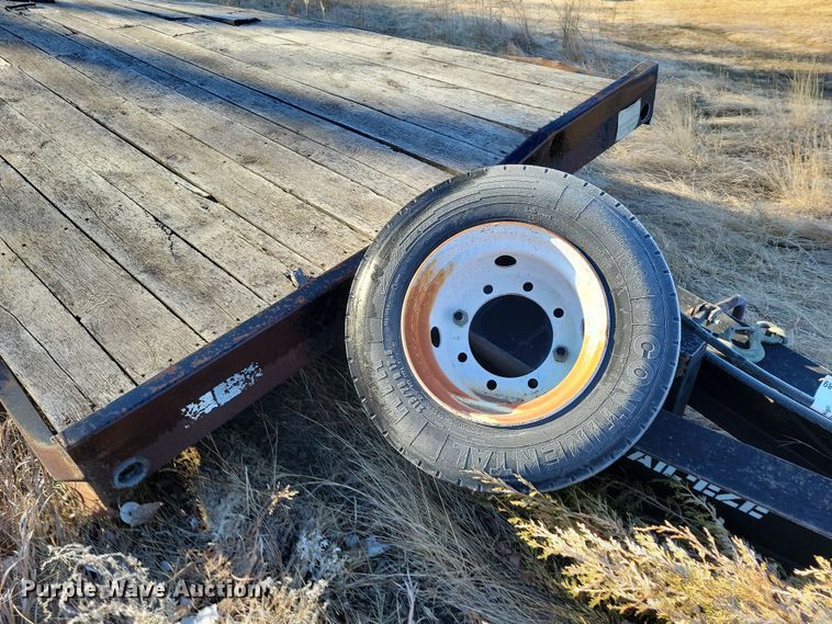 image for item DN3689 2003 Dakota Manufacturing Trail- Eze TE40R24 equipment trailer