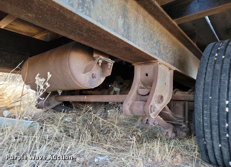 image for item DN3689 2003 Dakota Manufacturing Trail- Eze TE40R24 equipment trailer