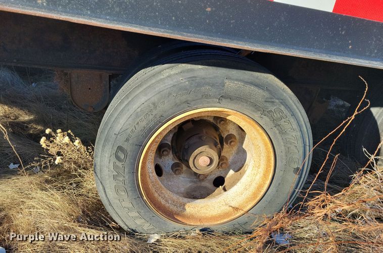 image for item DN3689 2003 Dakota Manufacturing Trail- Eze TE40R24 equipment trailer