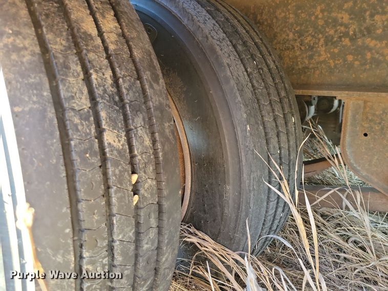 image for item DN3689 2003 Dakota Manufacturing Trail- Eze TE40R24 equipment trailer