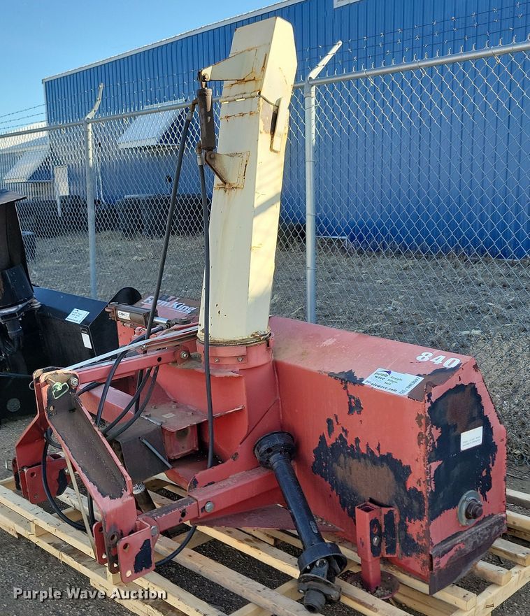 image for item DN3697 Farm King 840 snow blower