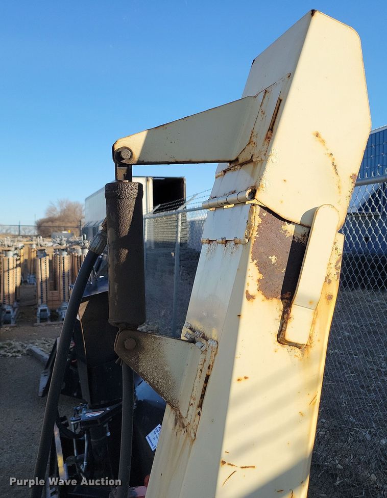 image for item DN3697 Farm King 840 snow blower