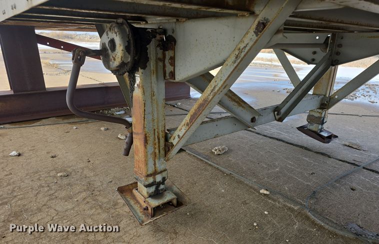 image for item DO7770 1987 Fruehauf FB91 dry van trailer