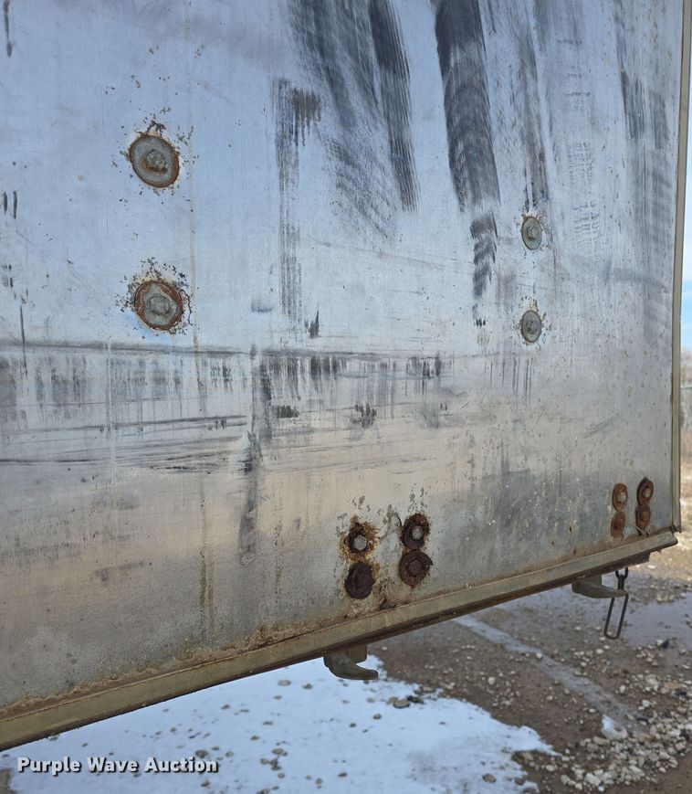 image for item DO7770 1987 Fruehauf FB91 dry van trailer