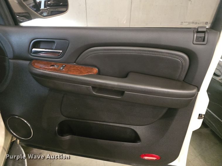 image for item DO7783 2009 Cadillac Escalade SUV