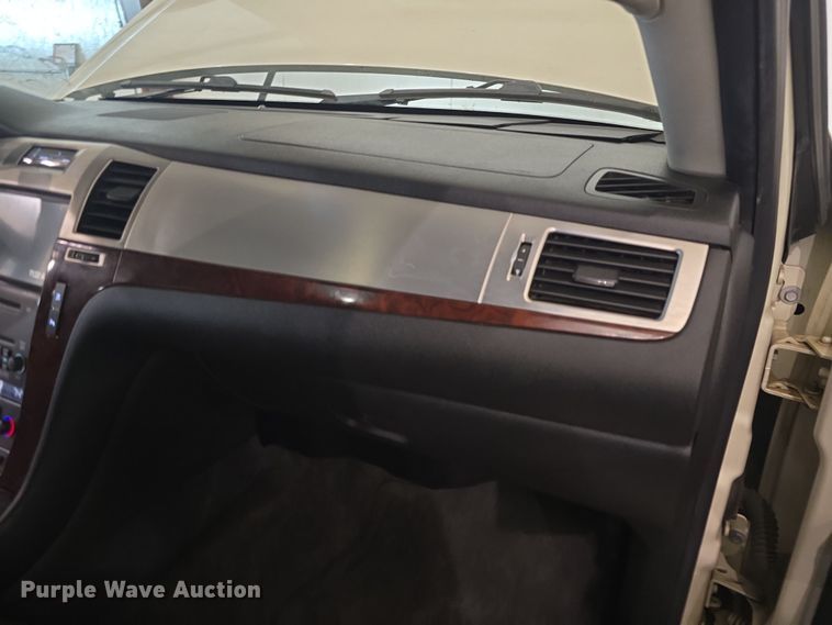 image for item DO7783 2009 Cadillac Escalade SUV