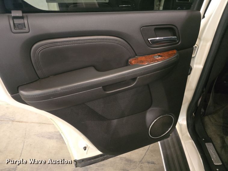 image for item DO7783 2009 Cadillac Escalade SUV