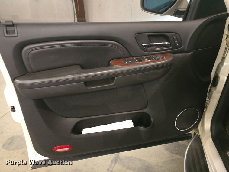 image for item DO7783 2009 Cadillac Escalade SUV