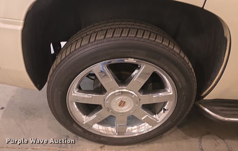 image for item DO7783 2009 Cadillac Escalade SUV