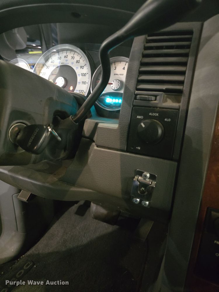 image for item DO7784 2004 Dodge Durango SLT SUV