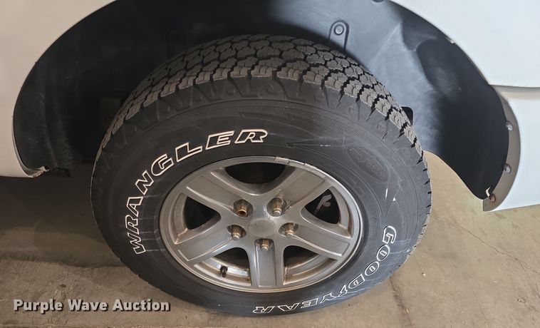 image for item DO7784 2004 Dodge Durango SLT SUV