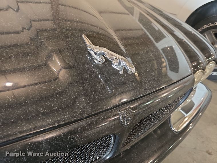 image for item DO7785 1998 Jaguar XJR 