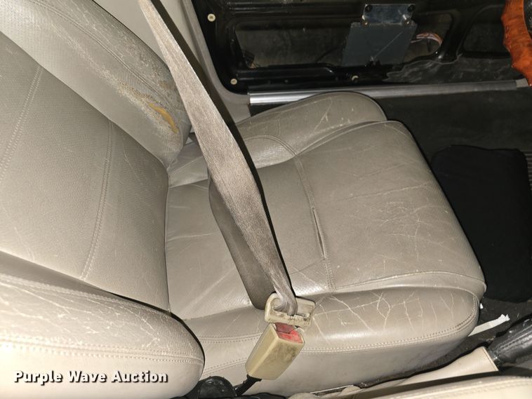 image for item DO7785 1998 Jaguar XJR 