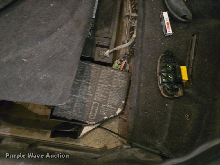 image for item DO7785 1998 Jaguar XJR 