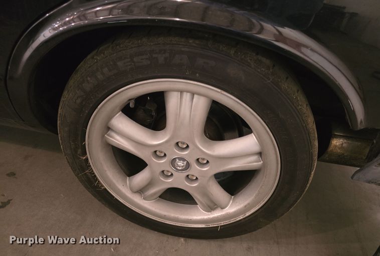 image for item DO7785 1998 Jaguar XJR 