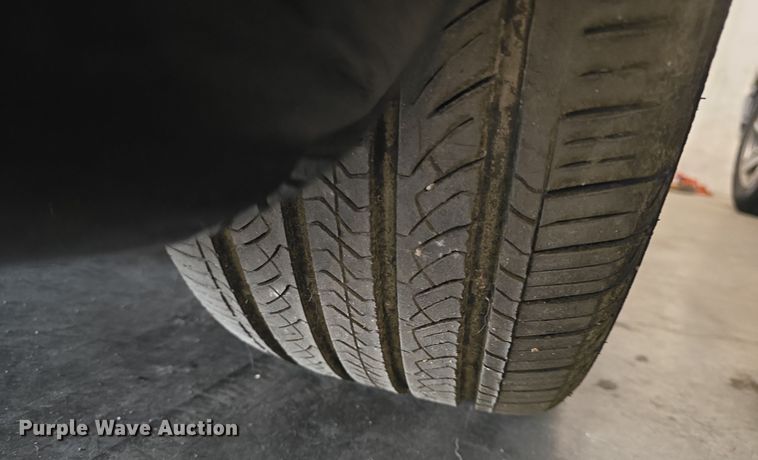 image for item DO7785 1998 Jaguar XJR 