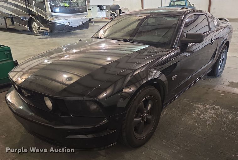 image for item DO7786 2005 Ford Mustang 