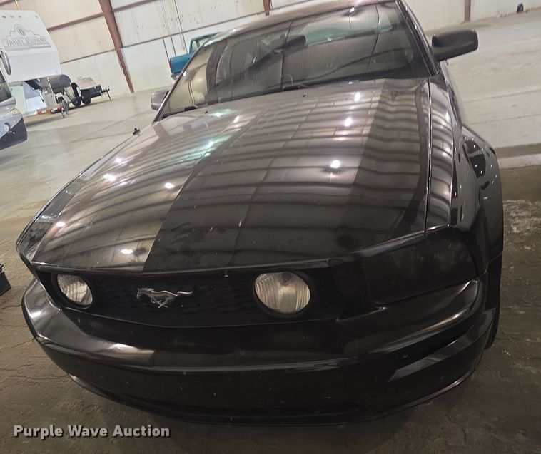 image for item DO7786 2005 Ford Mustang 