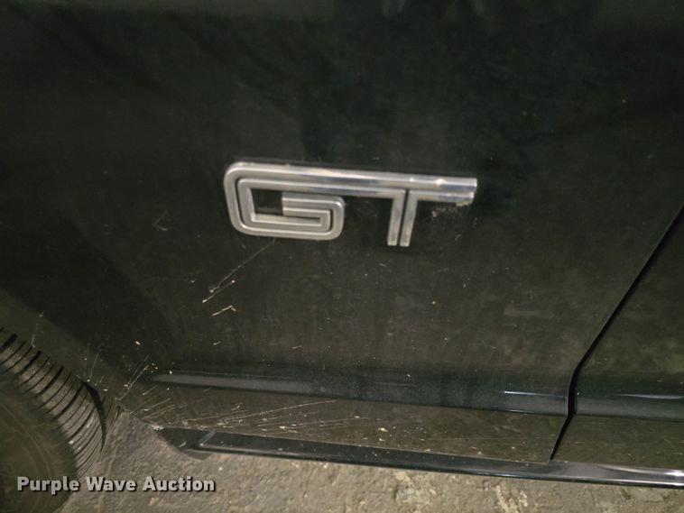 image for item DO7786 2005 Ford Mustang 