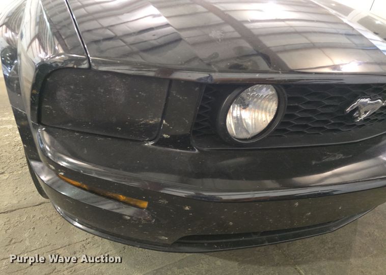 image for item DO7786 2005 Ford Mustang 