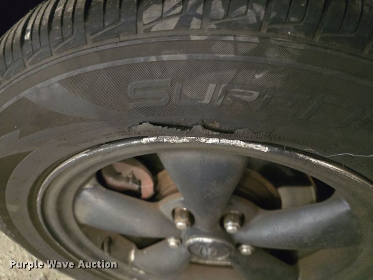 image for item DO7786 2005 Ford Mustang 