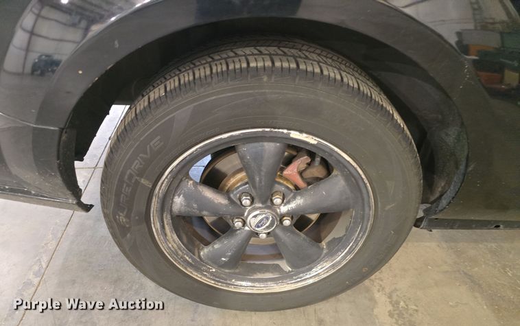 image for item DO7786 2005 Ford Mustang 