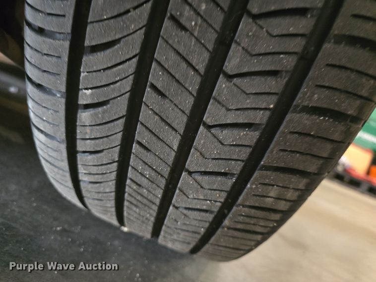 image for item DO7786 2005 Ford Mustang 