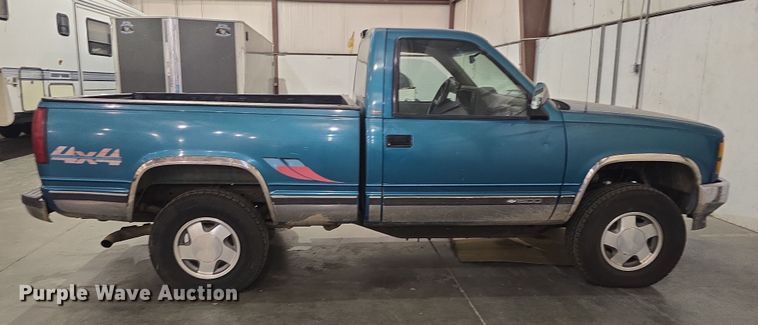 image for item DO7787 1994 Chevrolet Cheyenne K1500 pickup truck