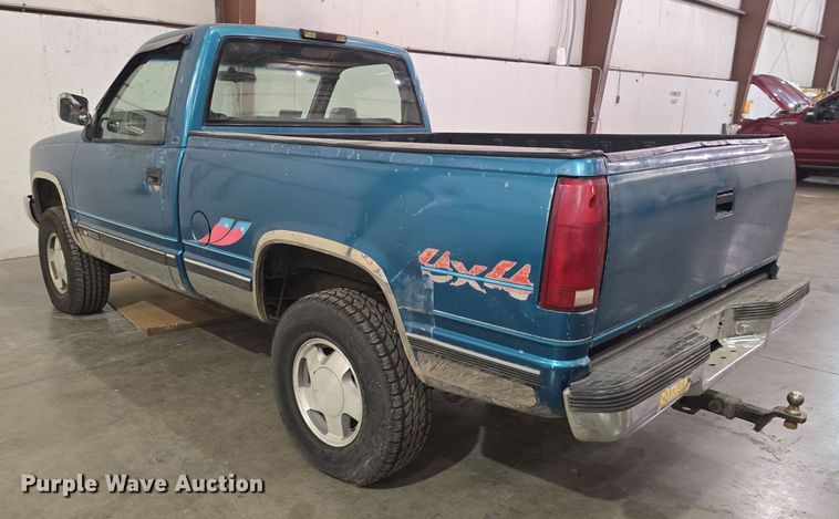 image for item DO7787 1994 Chevrolet Cheyenne K1500 pickup truck