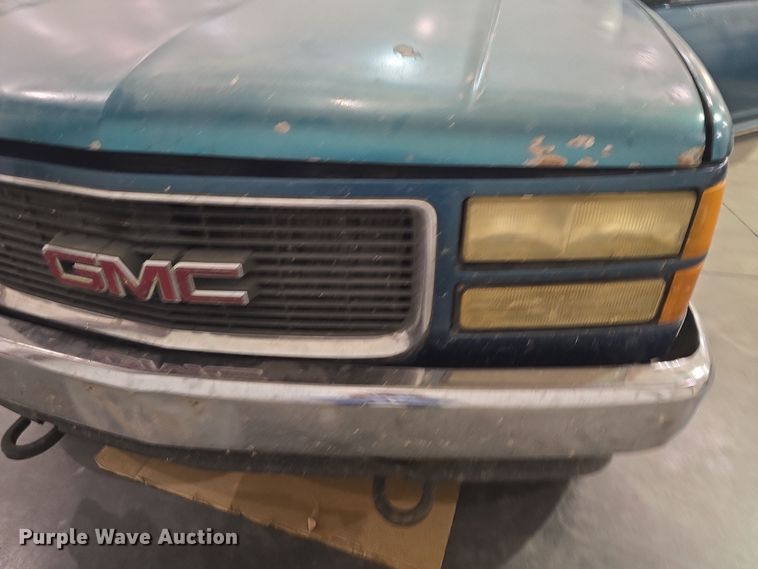 image for item DO7787 1994 Chevrolet Cheyenne K1500 pickup truck