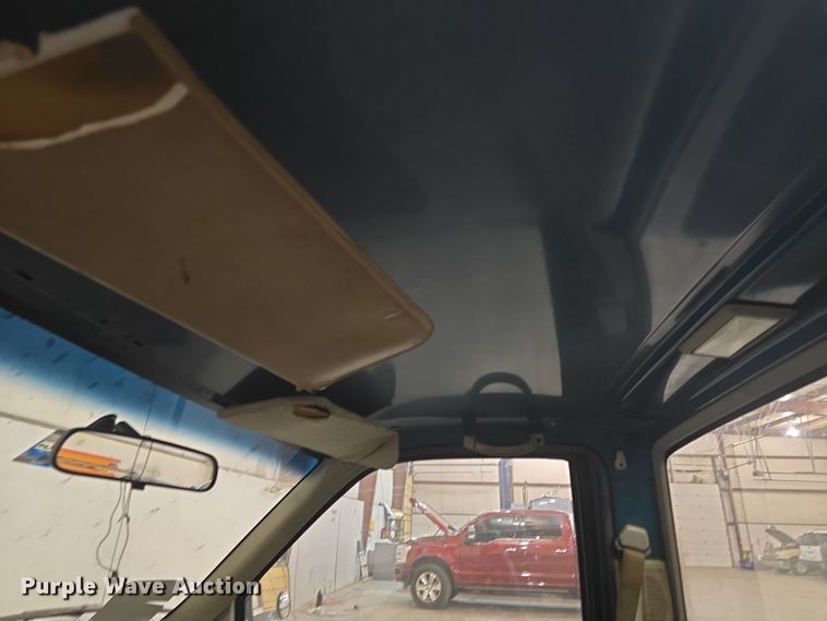 image for item DO7787 1994 Chevrolet Cheyenne K1500 pickup truck