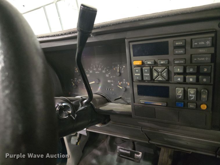 image for item DO7787 1994 Chevrolet Cheyenne K1500 pickup truck