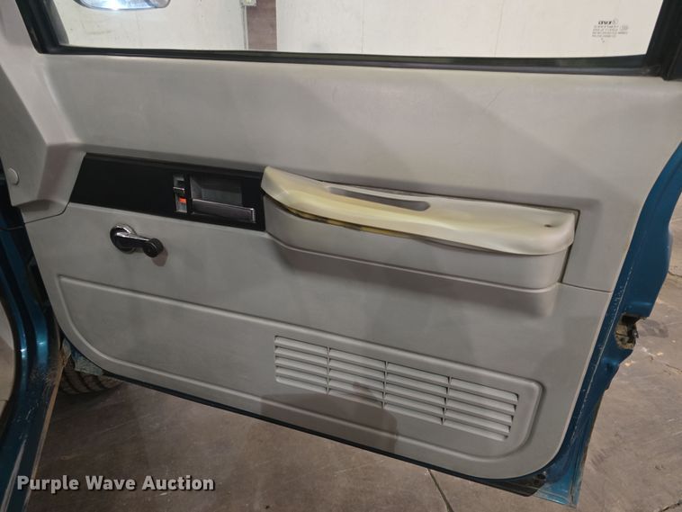 image for item DO7787 1994 Chevrolet Cheyenne K1500 pickup truck