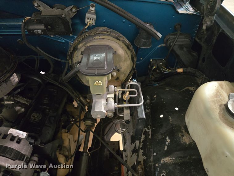 image for item DO7787 1994 Chevrolet Cheyenne K1500 pickup truck