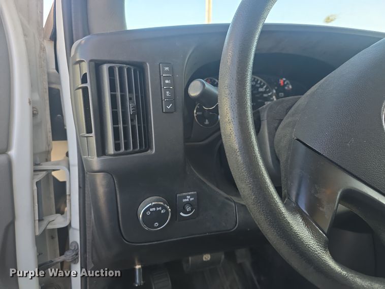 image for item DO7809 2012 Chevrolet Express 3500 box truck