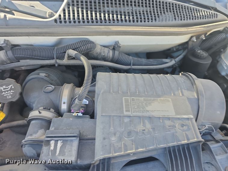 image for item DO7809 2012 Chevrolet Express 3500 box truck