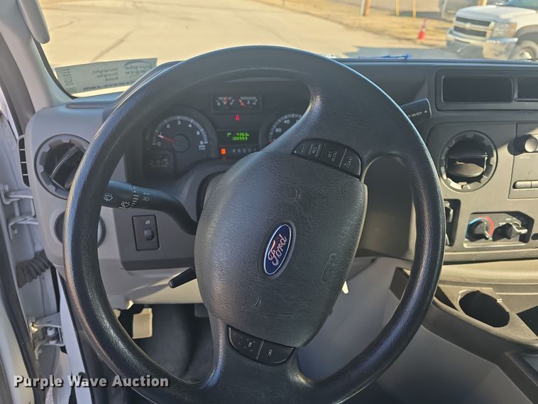 image for item DO7811 2014 Ford E150 van