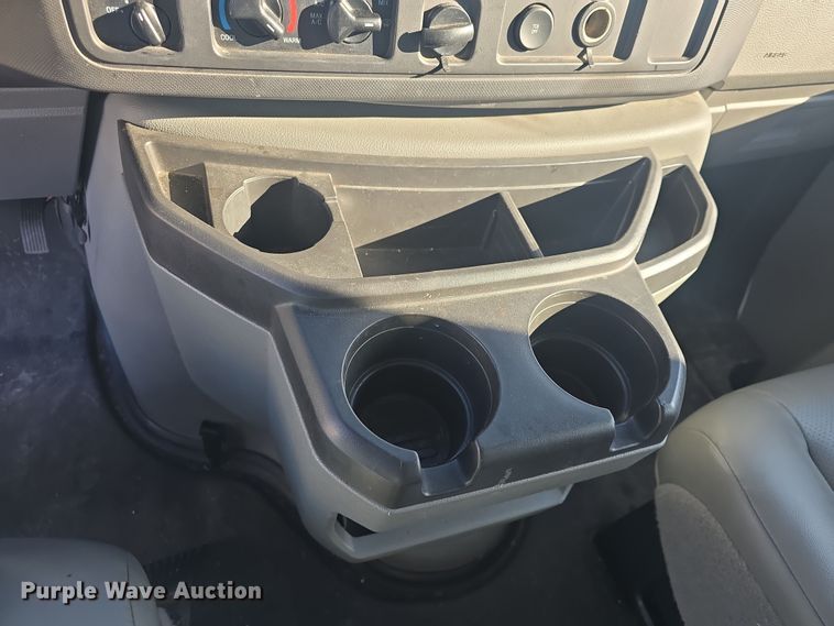 image for item DO7811 2014 Ford E150 van