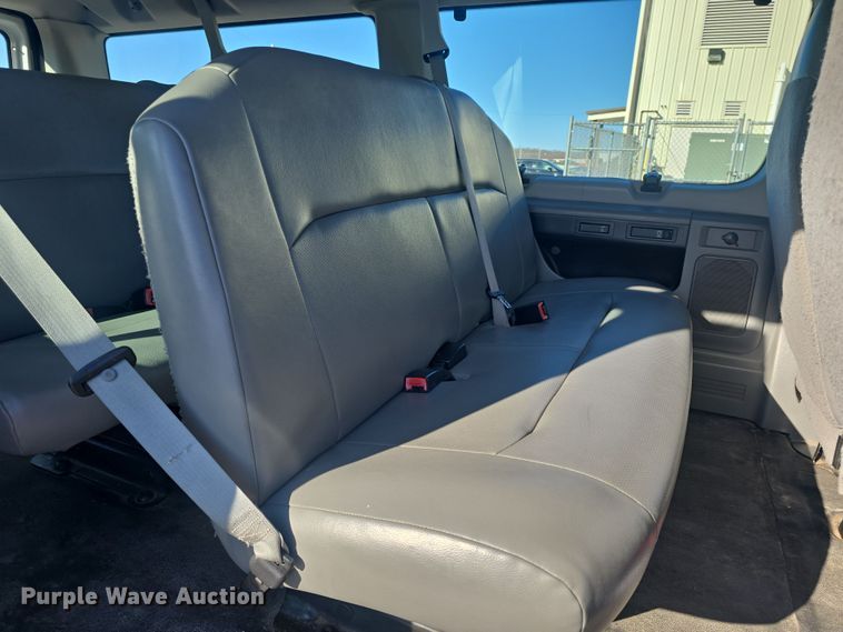 image for item DO7811 2014 Ford E150 van