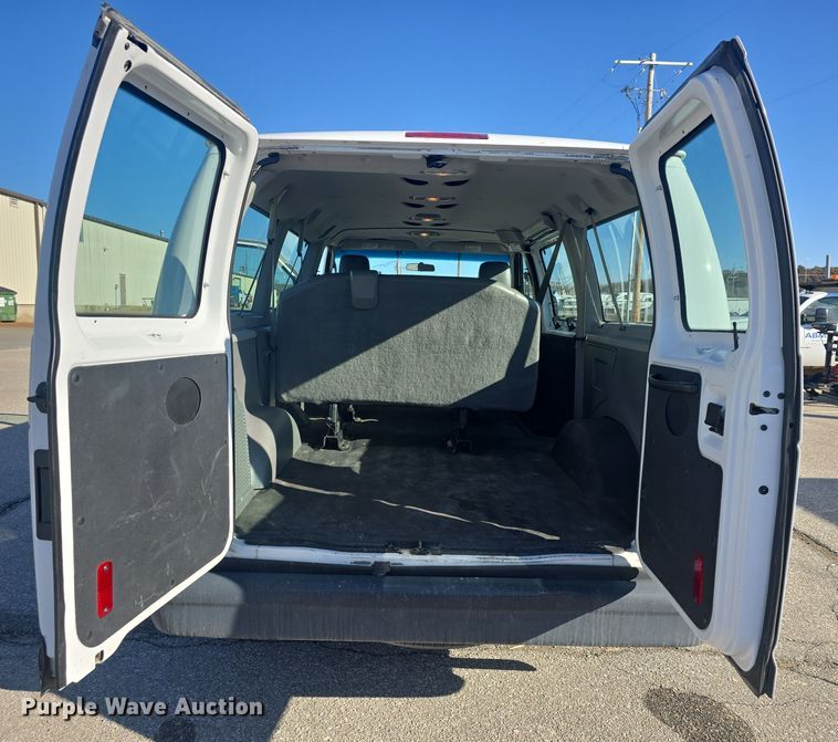 image for item DO7811 2014 Ford E150 van
