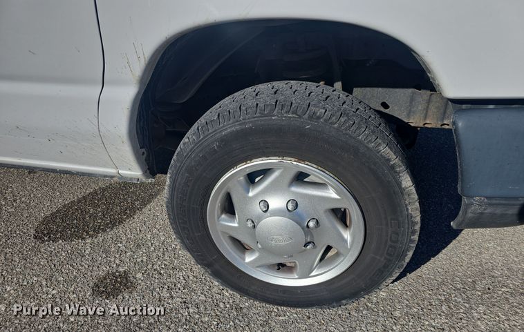 image for item DO7811 2014 Ford E150 van