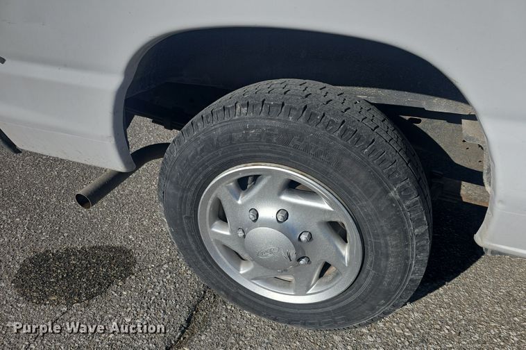 image for item DO7811 2014 Ford E150 van