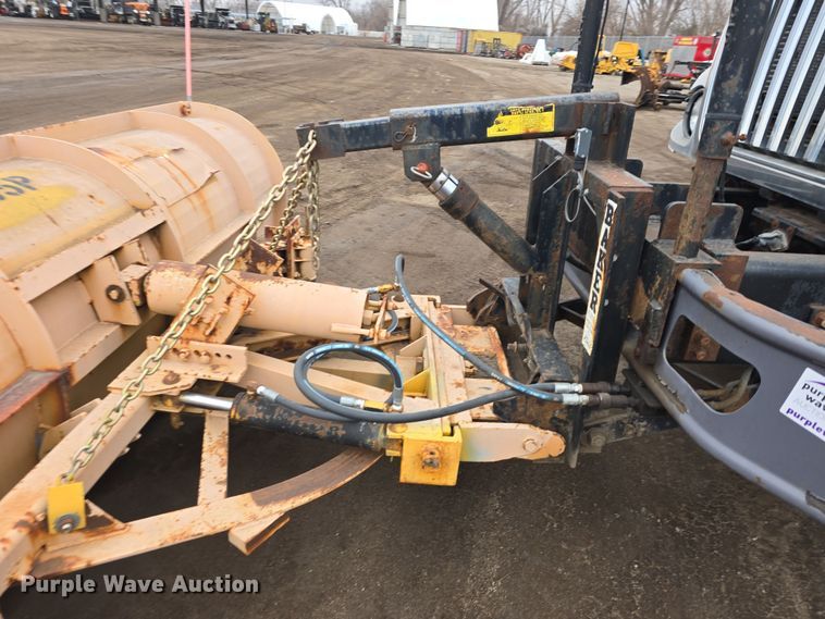 image for item DO7817 2008 International WorkStar 7400 dump truck