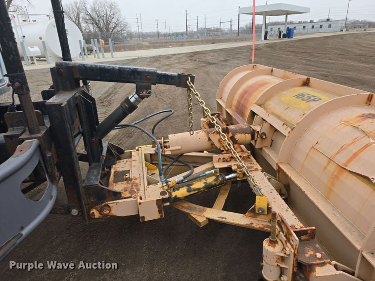 image for item DO7817 2008 International WorkStar 7400 dump truck