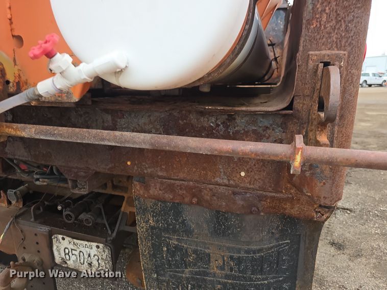 image for item DO7817 2008 International WorkStar 7400 dump truck