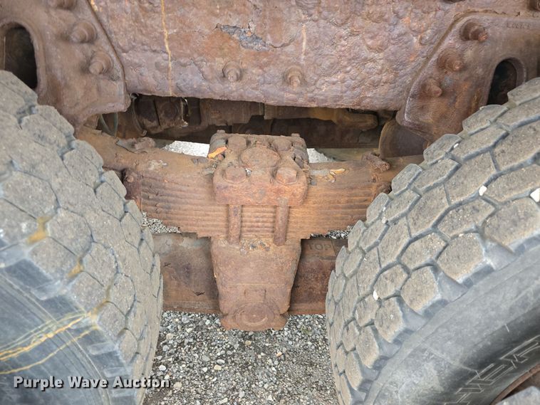 image for item DO7817 2008 International WorkStar 7400 dump truck