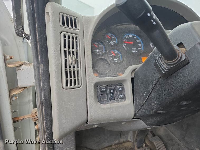 image for item DO7817 2008 International WorkStar 7400 dump truck
