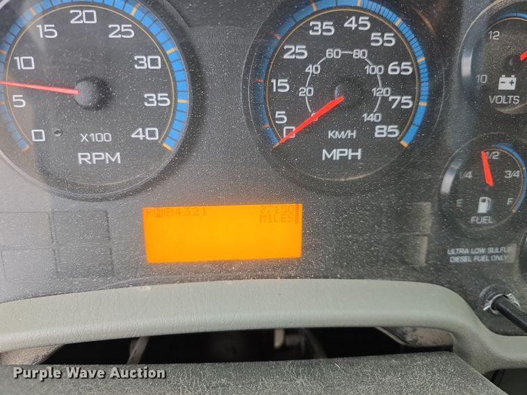 image for item DO7817 2008 International WorkStar 7400 dump truck