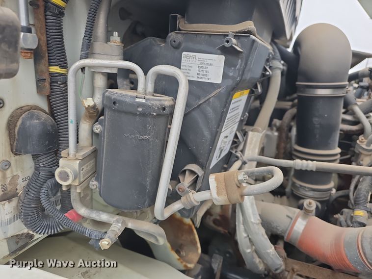 image for item DO7817 2008 International WorkStar 7400 dump truck