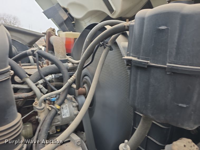 image for item DO7817 2008 International WorkStar 7400 dump truck